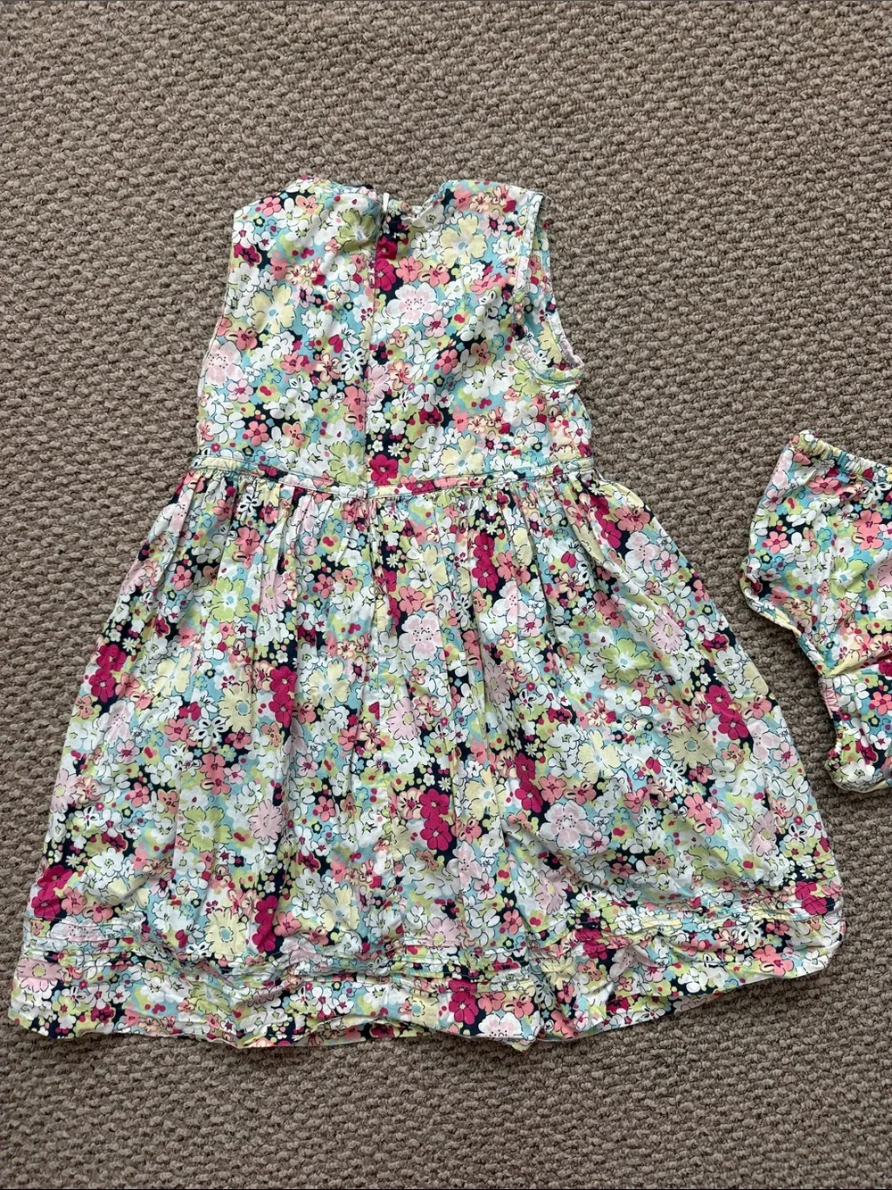TODDLER GIRL BUNDLE DRESSES, SKIRT, TOP SIZE 3T GAP AND JOE FRESH